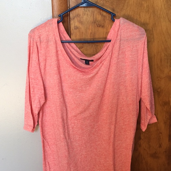 Deep neck - Picture 2 of 4